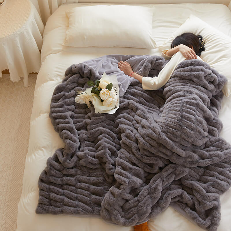 CocoonChic - Couverture en Fausse Fourrure Douce et Élégante pour Lit
