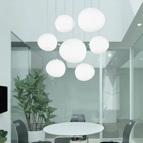 LumièreZen - Suspension en Verre Soufflé pour Une Ambiance Douce