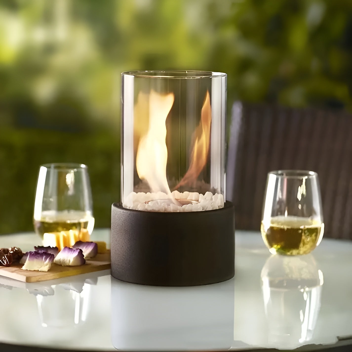 ChicFlamme - Élégante cheminée de table en métal noir