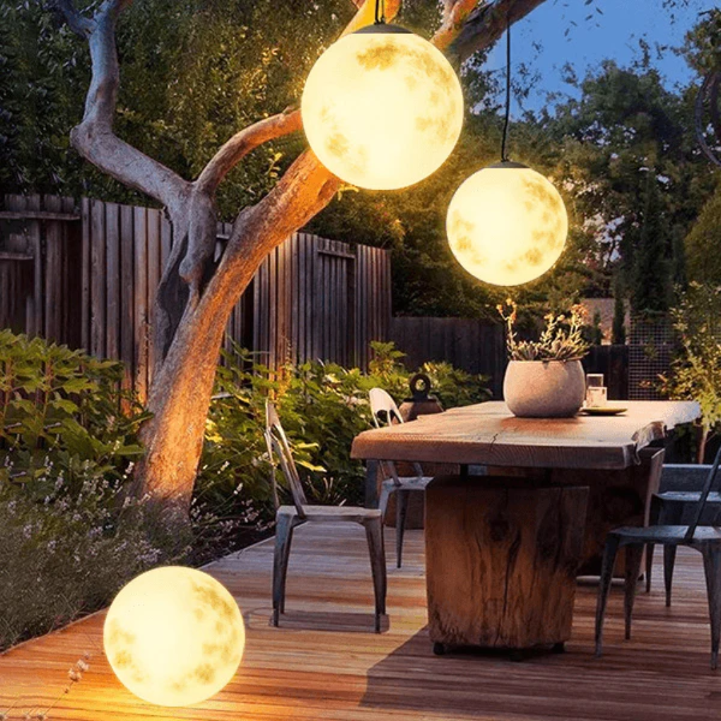 Lampe de jardin en forme de lune
