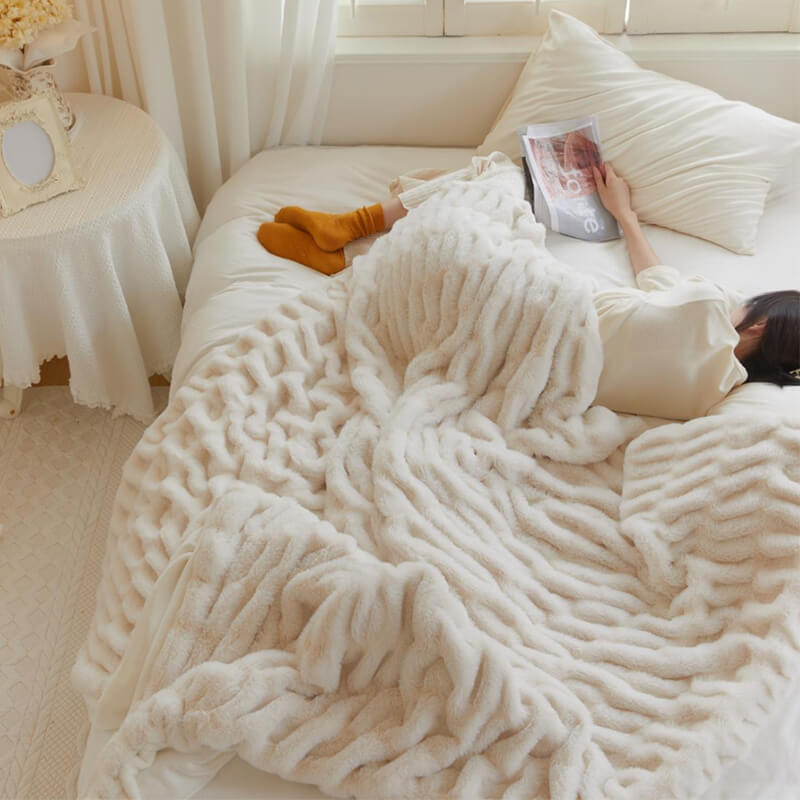 CocoonChic - Couverture en Fausse Fourrure Douce et Élégante pour Lit
