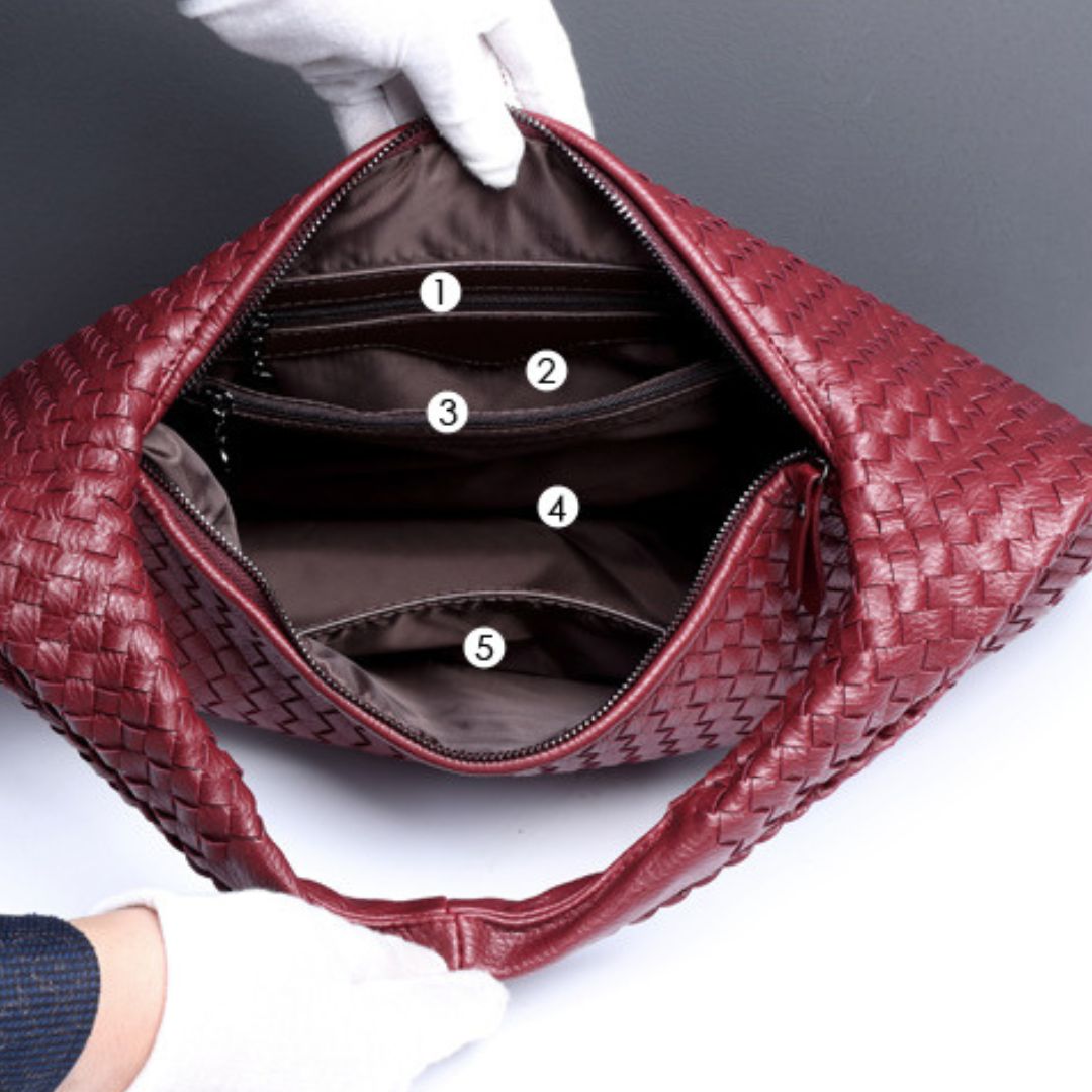 ChicEssentials - Sac Hobo Vegan en Cuir Minimaliste et Élégant
