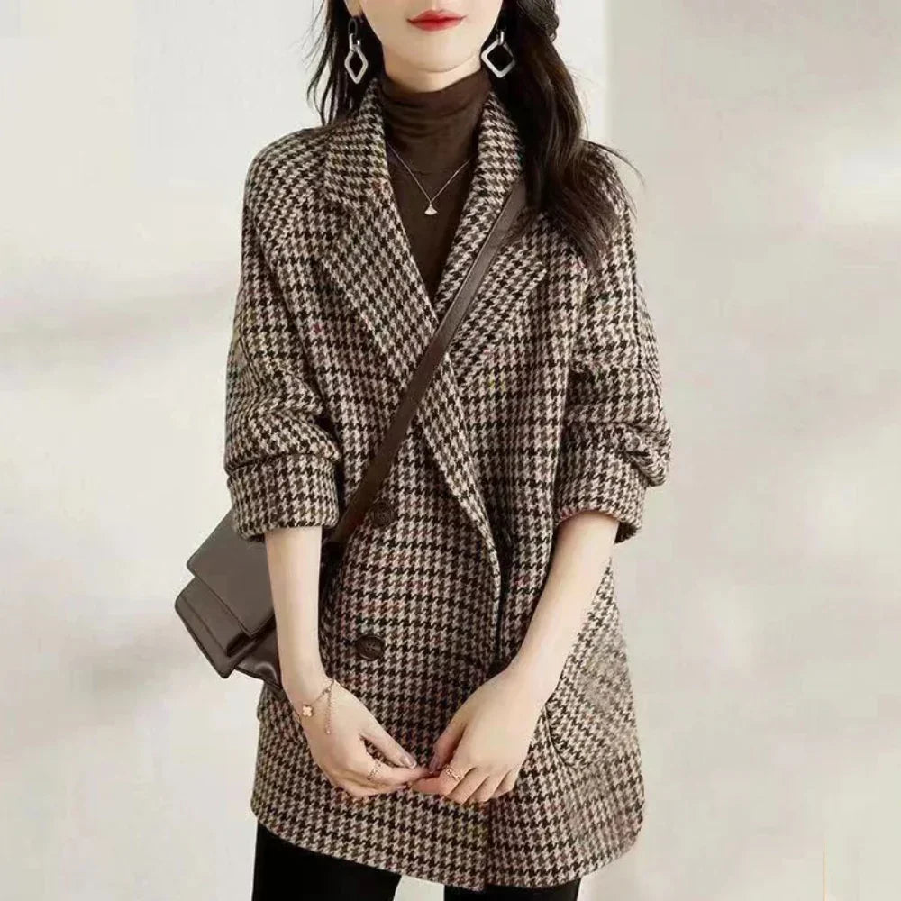 Manteau pour femme avec un design classique à double boutonnage