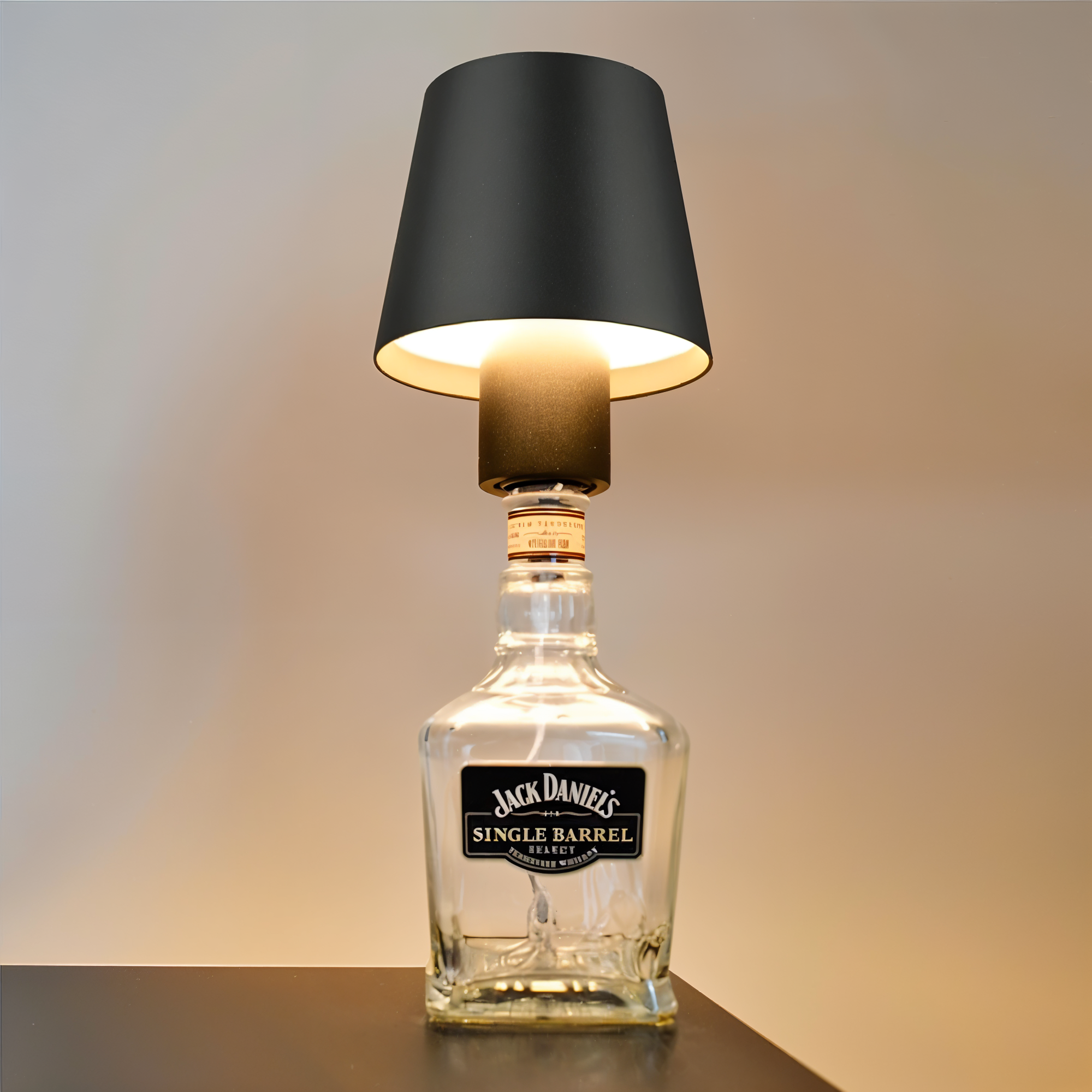 VinoGlint - Lampe de Table Portable et Dimmable en Forme de Bouteille de Vin