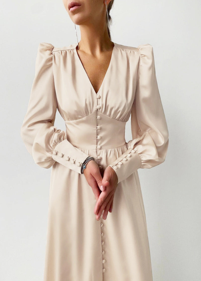Robe longue élégante en satin à col en V pour femme