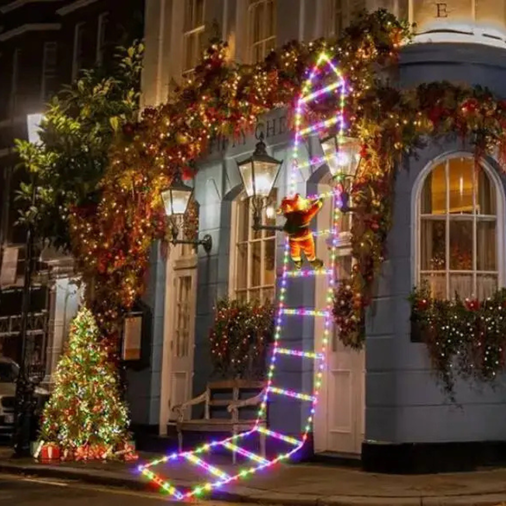 Décoration du Père Noël grimpant