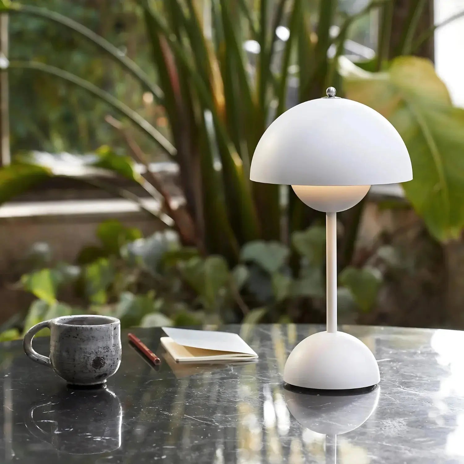 LumiTendance - Lampe de table moderne en acier inoxydable