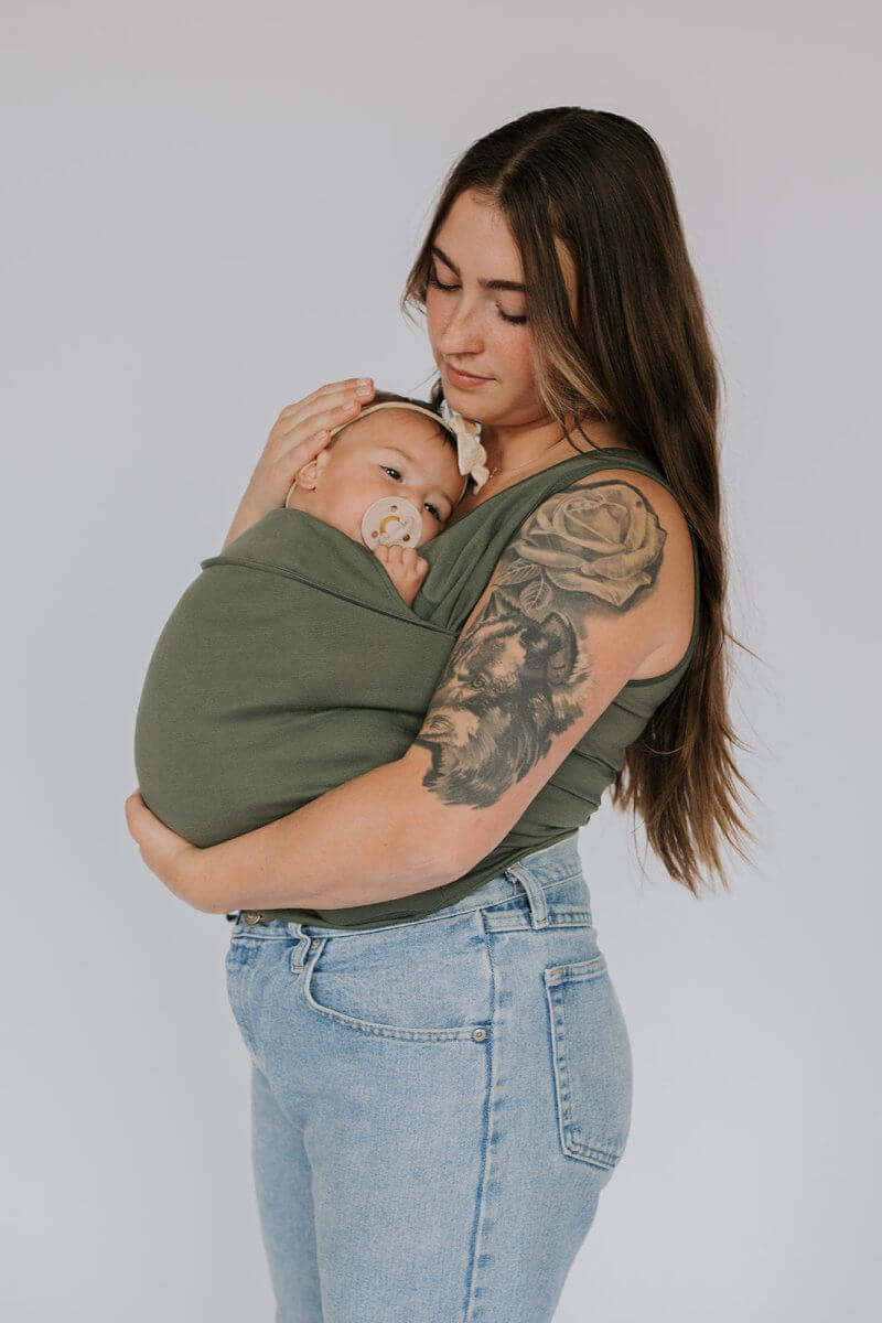 CuddleWear - T-shirt de portage élégant et confortable pour bébés