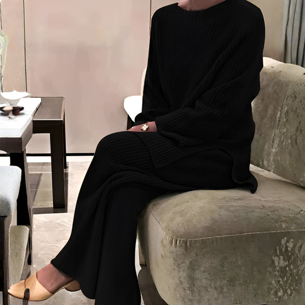 Ensemble pull tricoté et pantalon