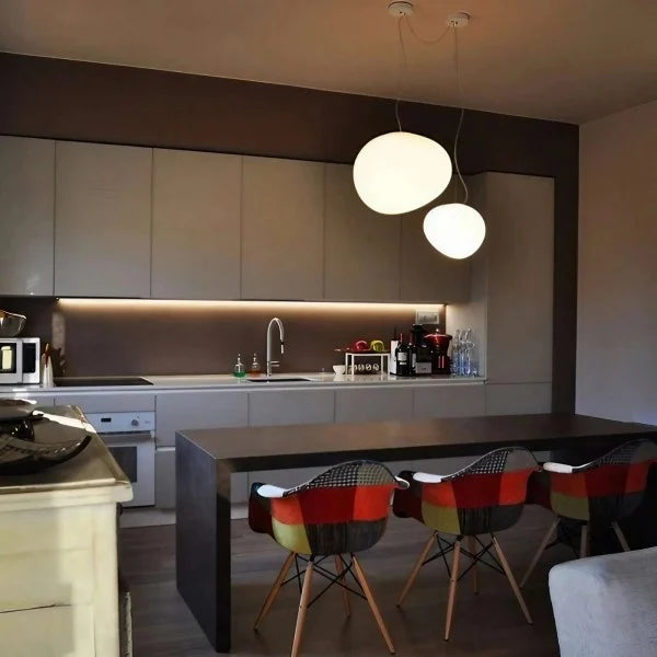LumièreZen - Suspension en Verre Soufflé pour Une Ambiance Douce