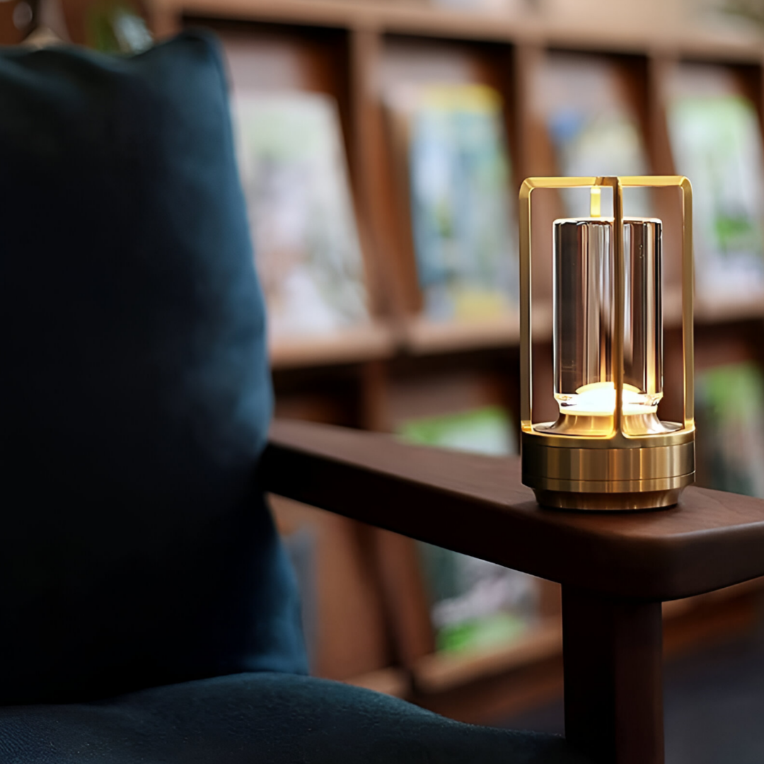 ElegantLight - Lampe de Table Étanche et Portable pour un Éclairage Stylé