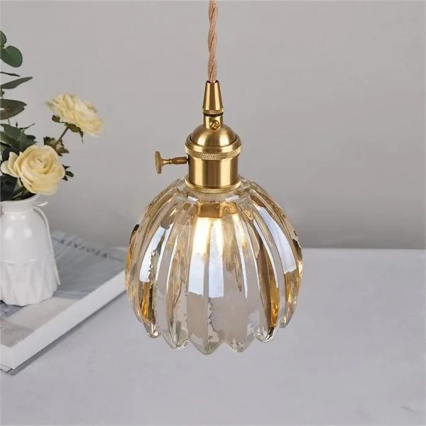 LumiChic - Suspension en Verre Floral Japonais, Éclairage Élégant pour Décoration Moderne