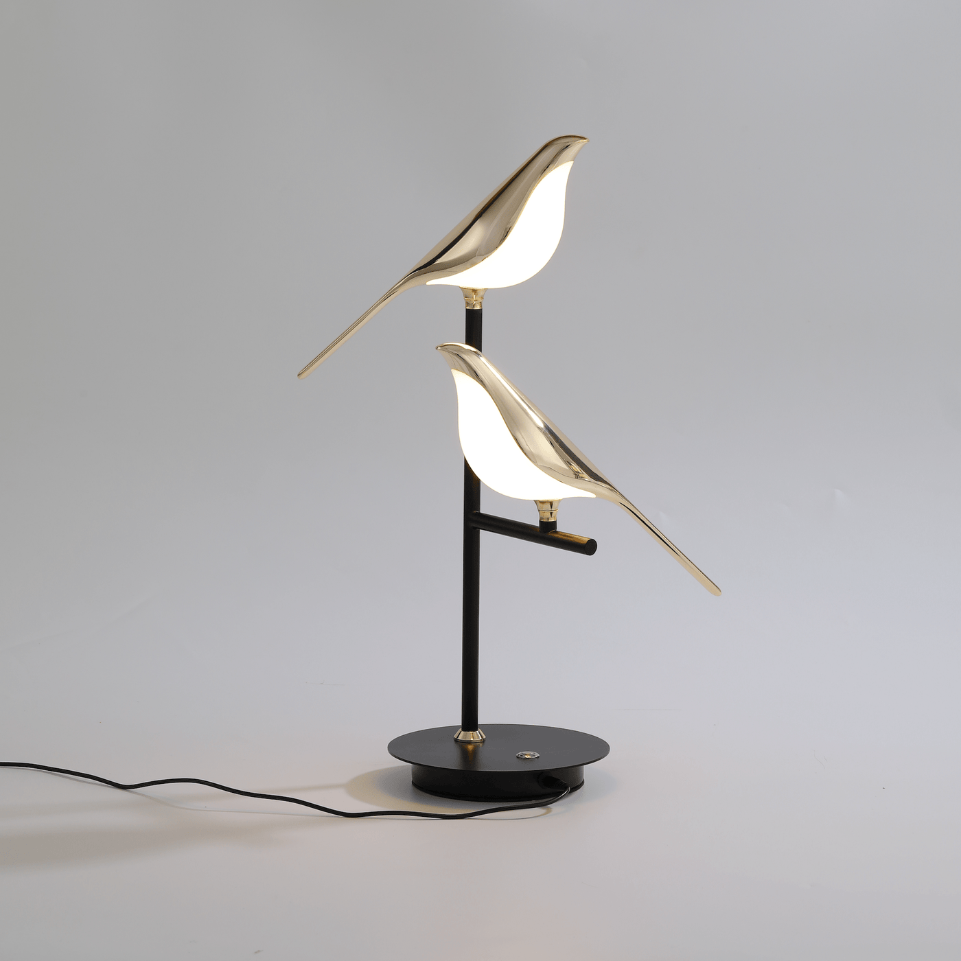 LumièreChic - Lampe de bureau LED moderne en or galvanisé