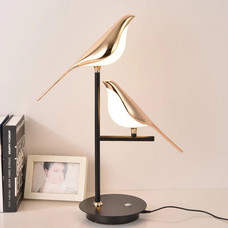 LumièreChic - Lampe de bureau LED moderne en or galvanisé