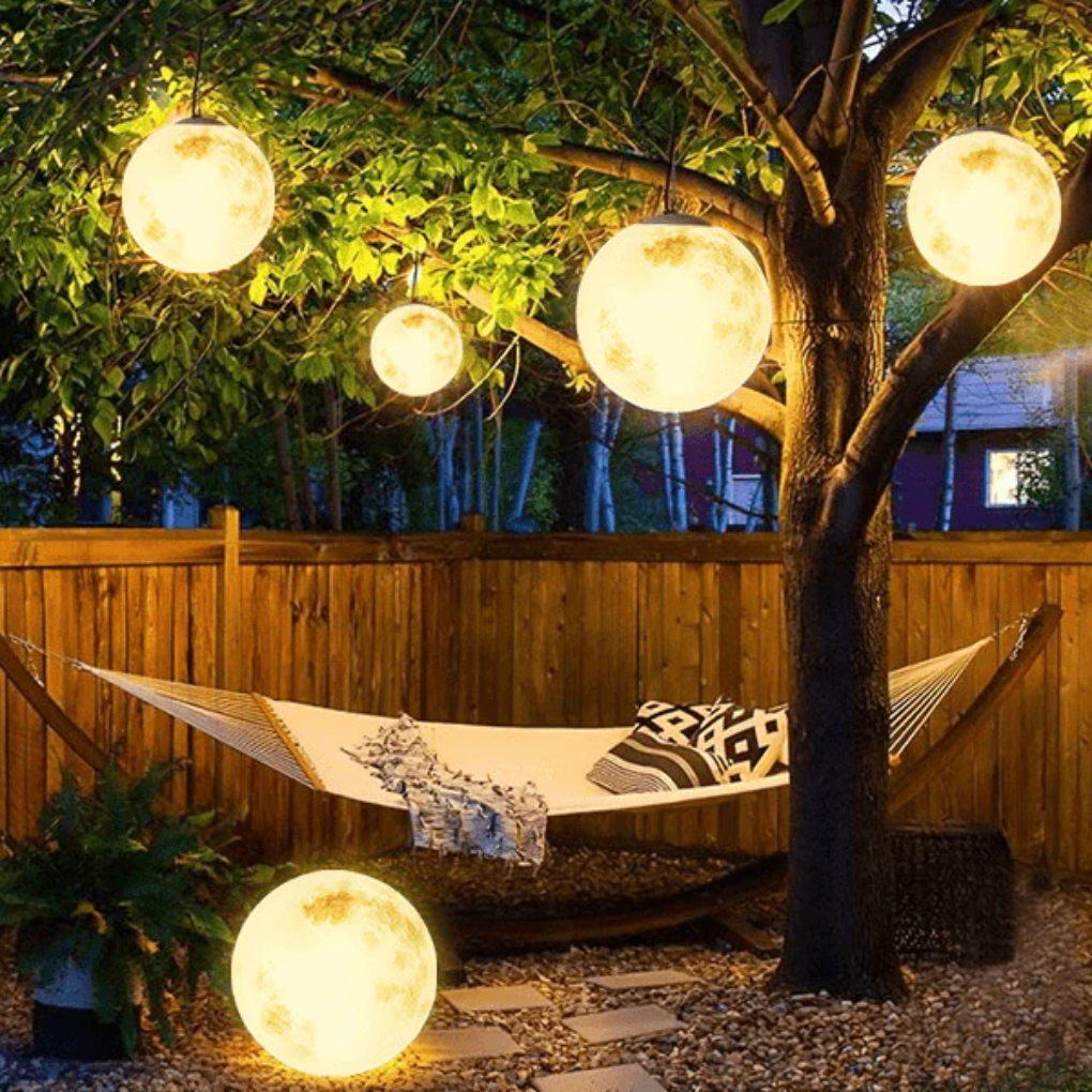 Lampe de jardin en forme de lune