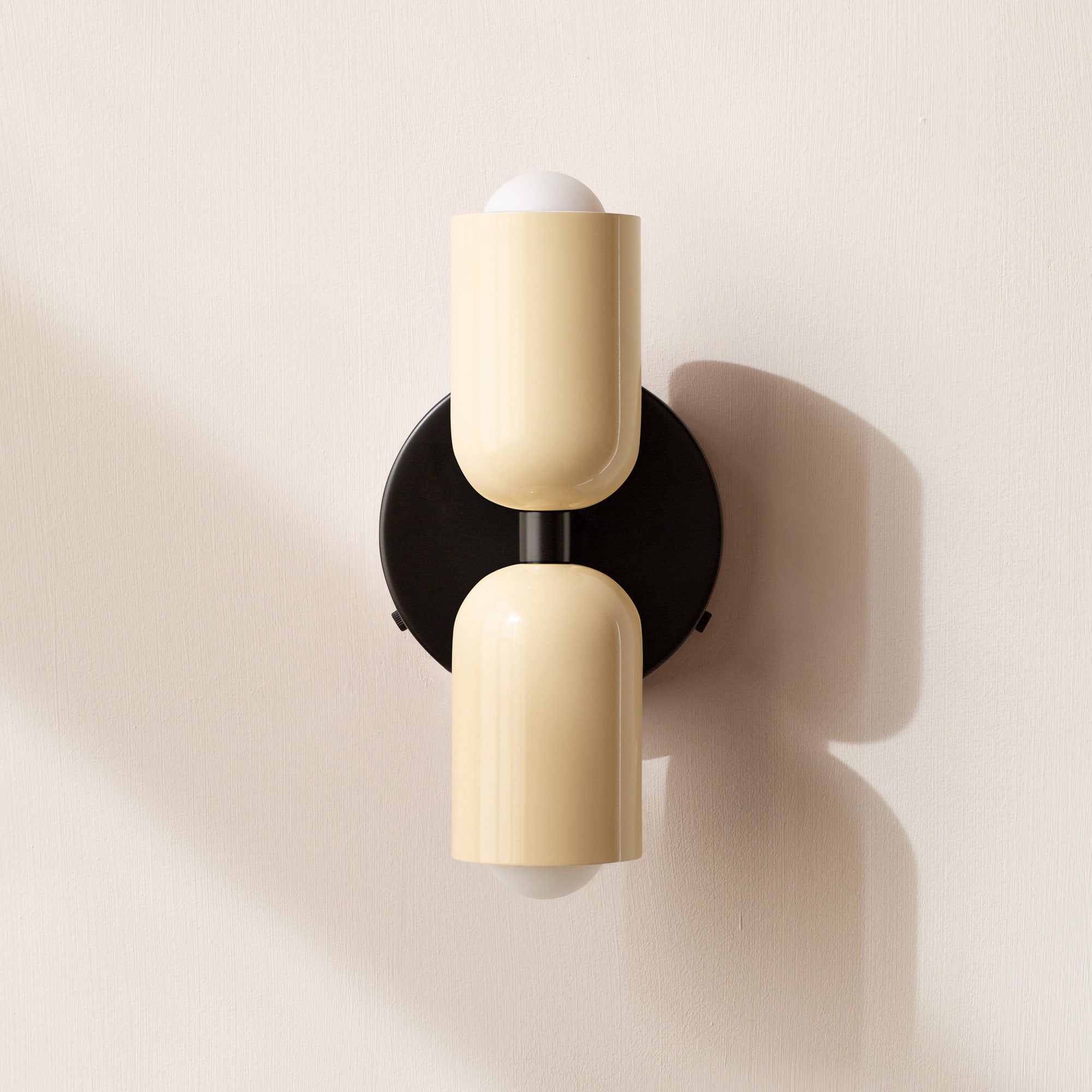LuxeLumière - Applique Murale Double Design Moderne en Acier Inoxydable, Écologique et Facile à Installer