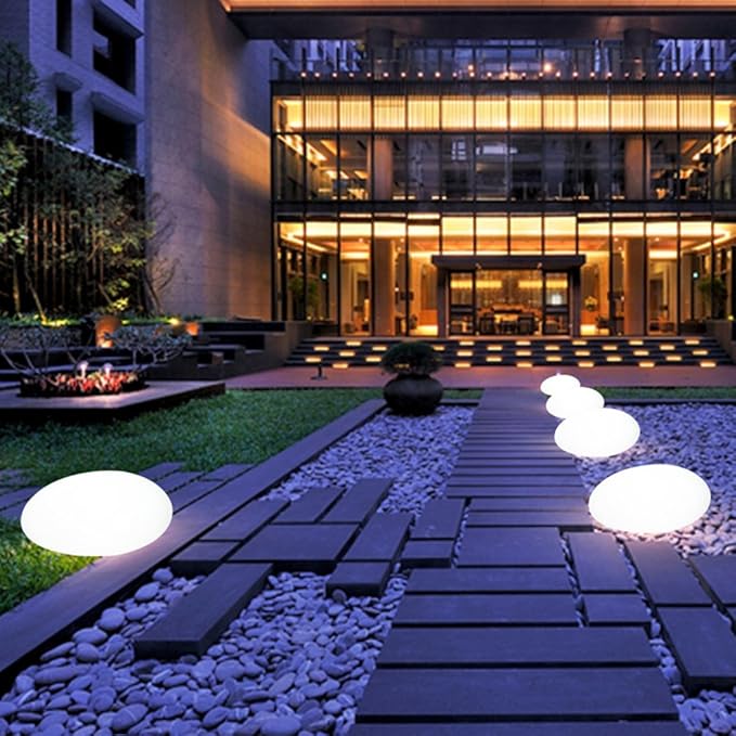 LumièreNature - Lampe Solaire de Jardin en Pierre Élégante