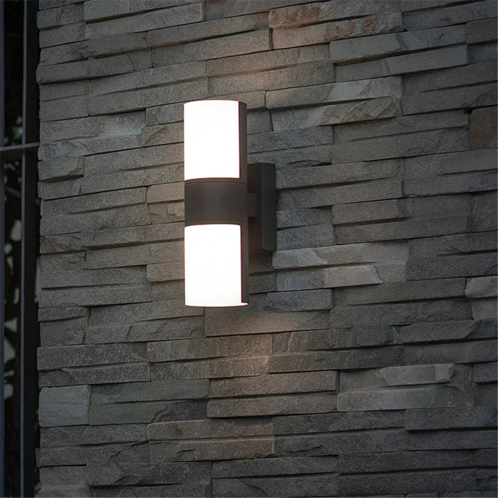 LumiPark - Applique Murale LED Moderne pour Éclairage Efficace en Extérieur