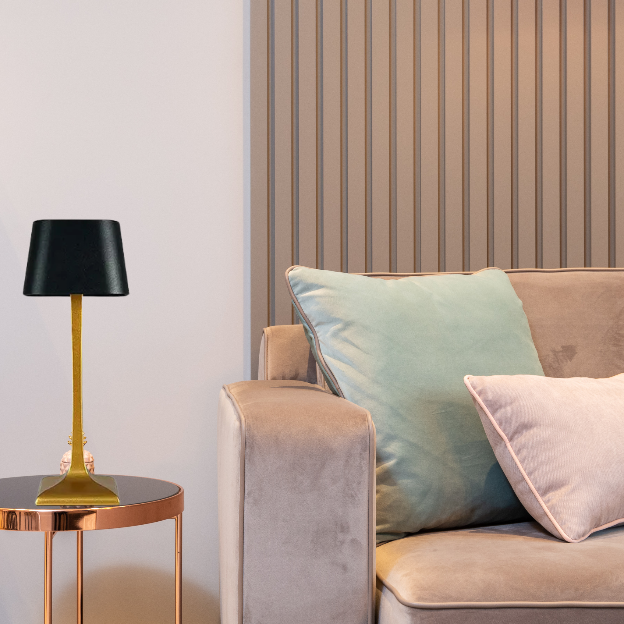 Lampe de Table LED Tactile – Rechargeable, Sans Fil & à Intensité Réglable | Design Moderne et Minimaliste