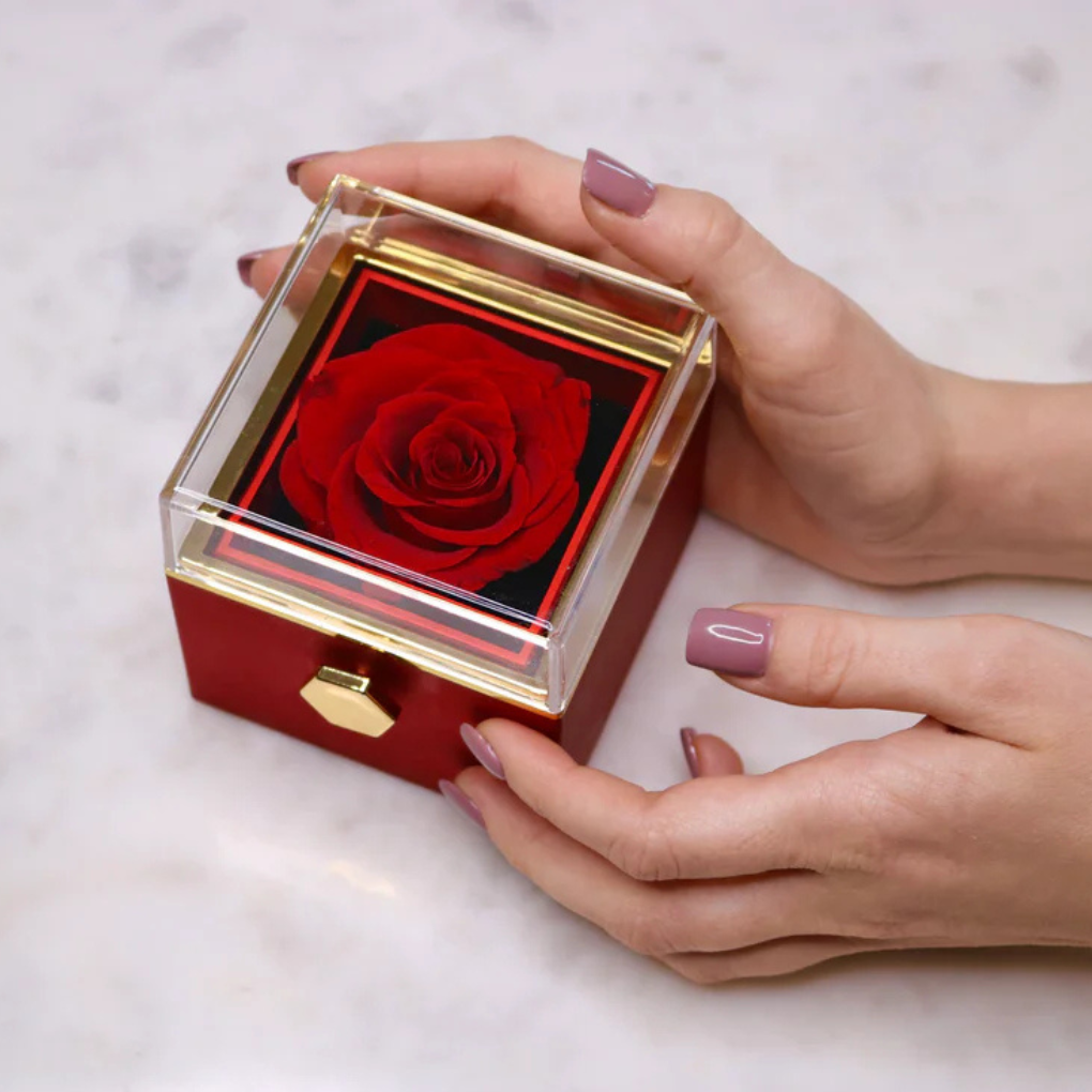 Rose éternelle avec collier gravé personnalisé