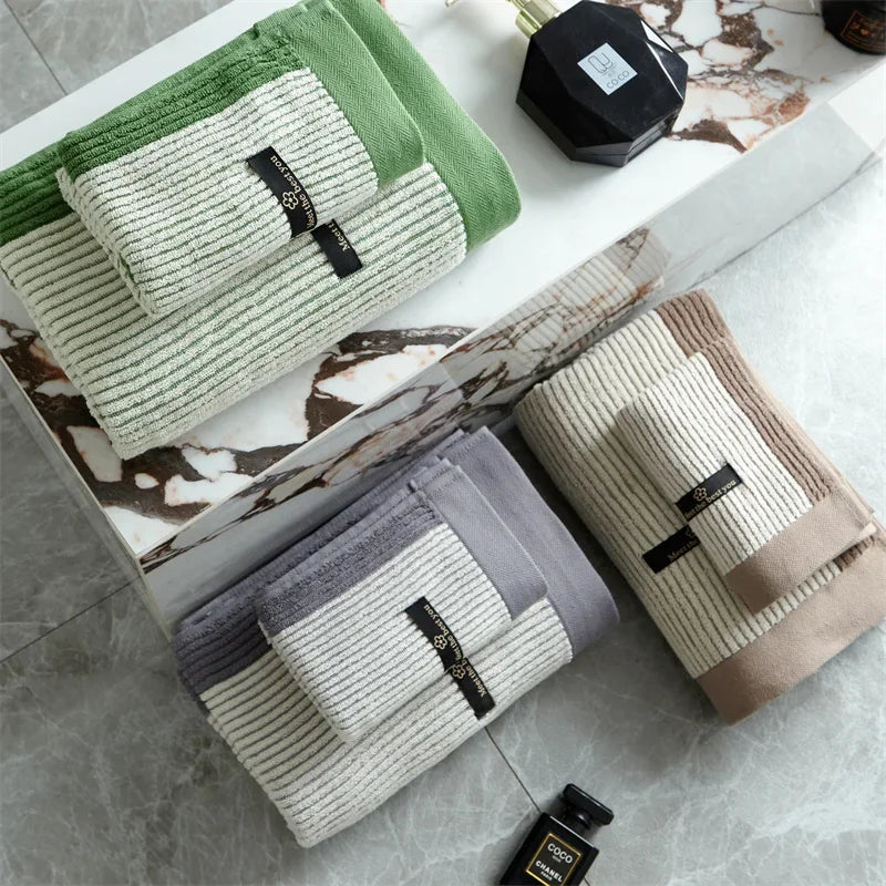 EcoChic - Serviette de Bain Super Douce en 100 % Coton Bio