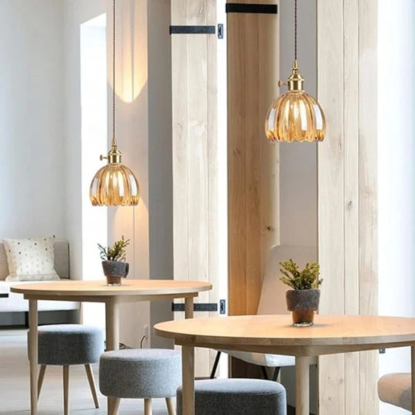 LumiChic - Suspension en Verre Floral Japonais, Éclairage Élégant pour Décoration Moderne