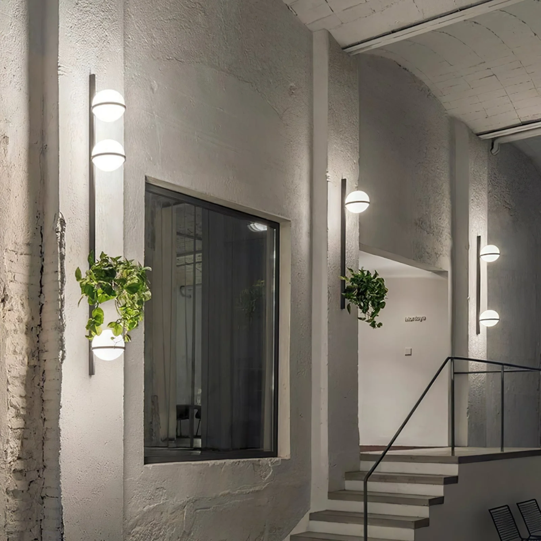LumiTech - Applique Murale LED Extérieure Chic et Énergétiquement Efficace
