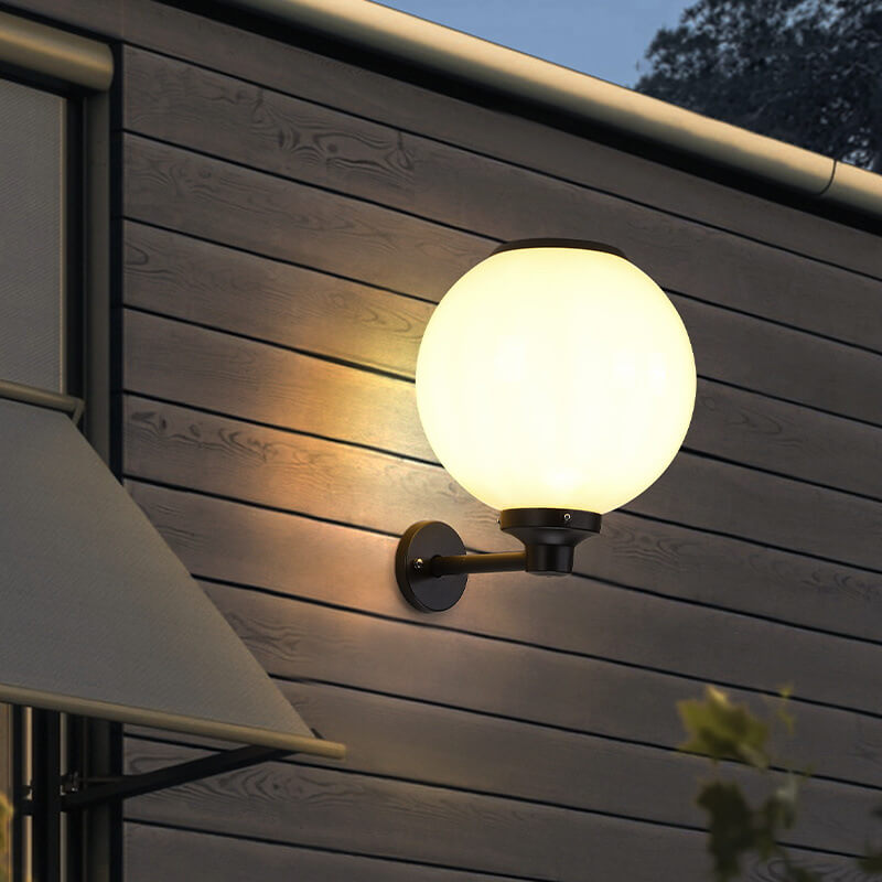 LumiFlex - Applique Murale Solaire Étanche pour un Éclairage Sécurisé