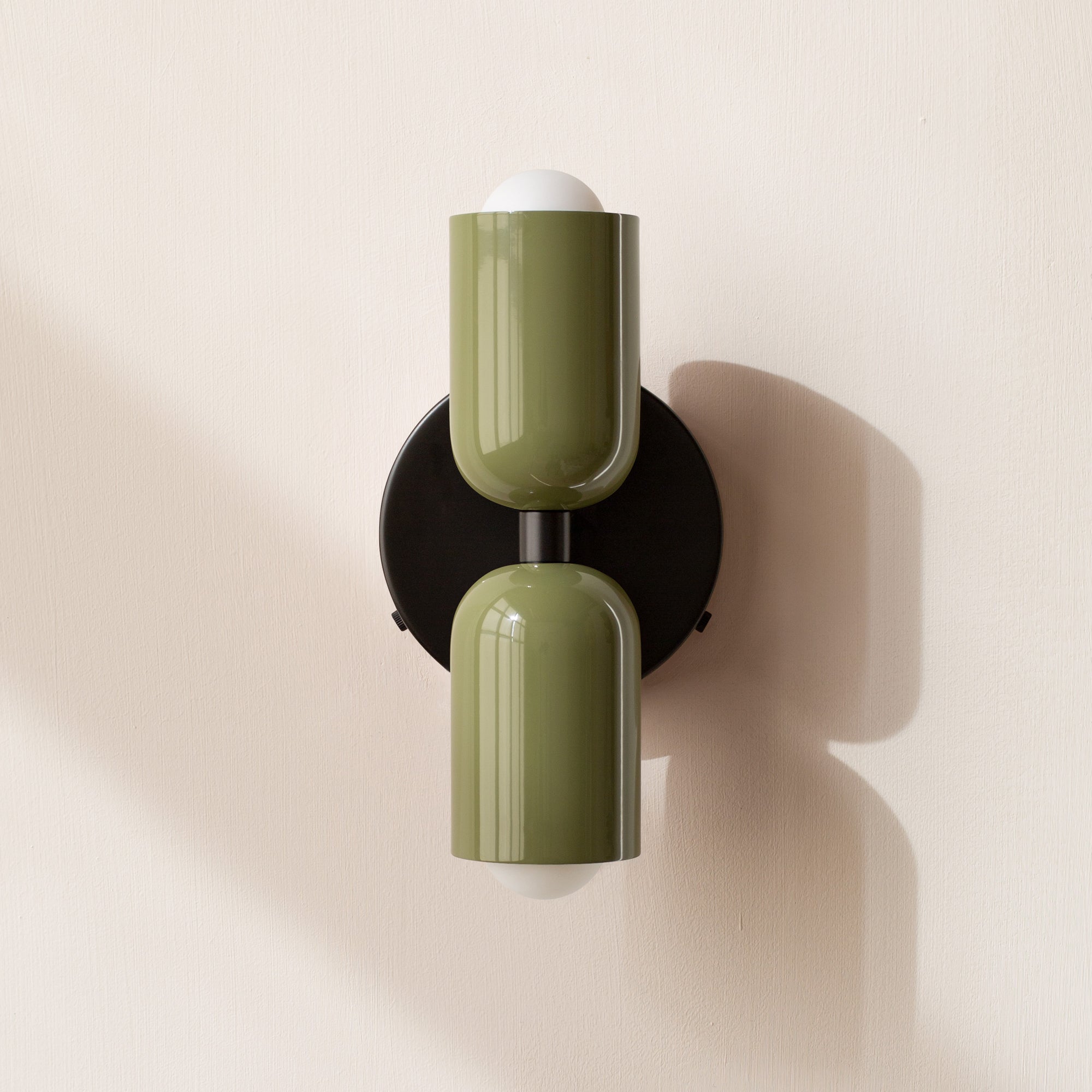 LuxeLumière - Applique Murale Double Design Moderne en Acier Inoxydable, Écologique et Facile à Installer